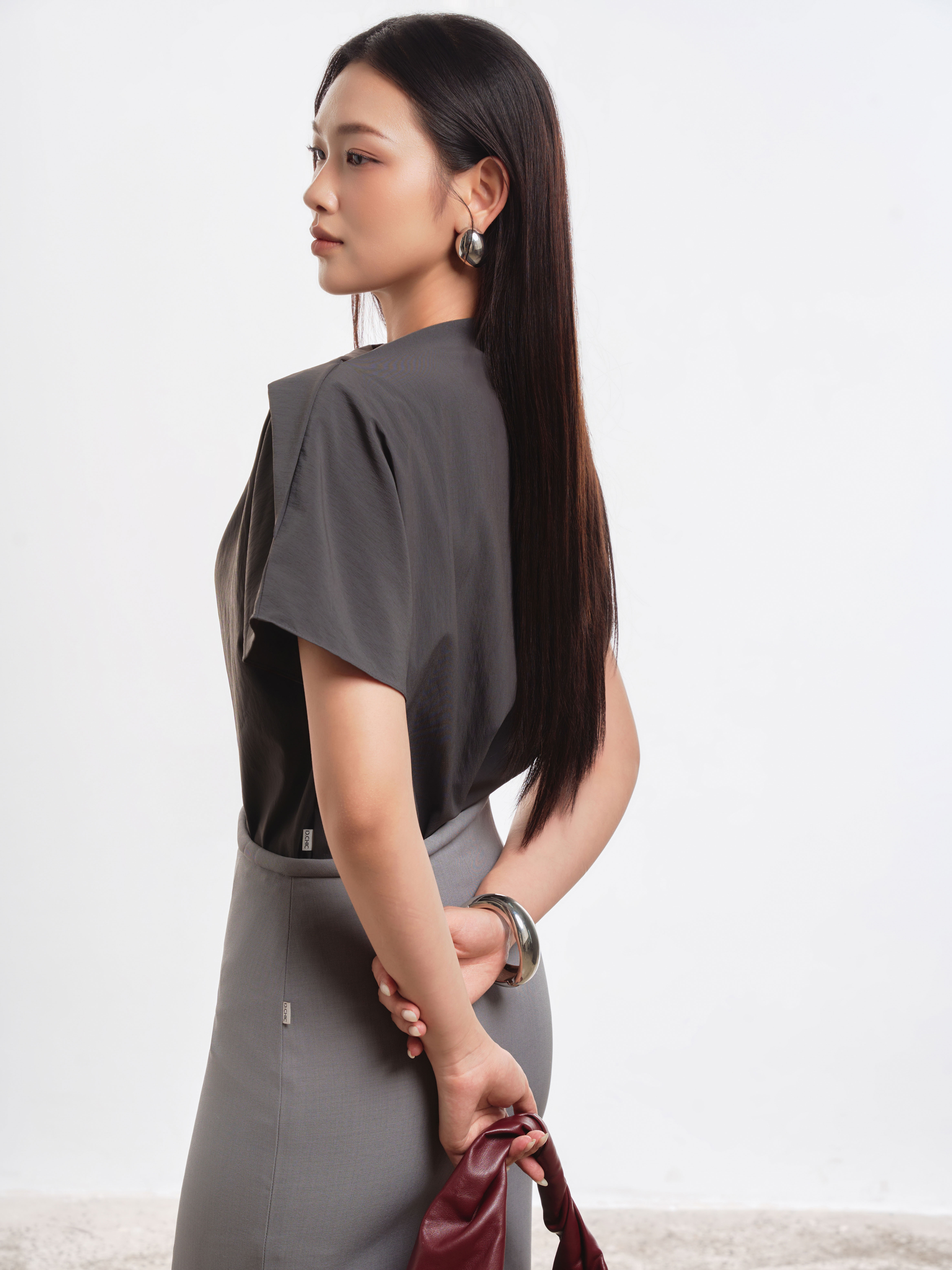 Chân váy midi cạp chéo